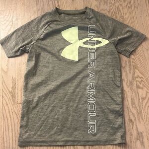 Under Armour Athletic Shirt